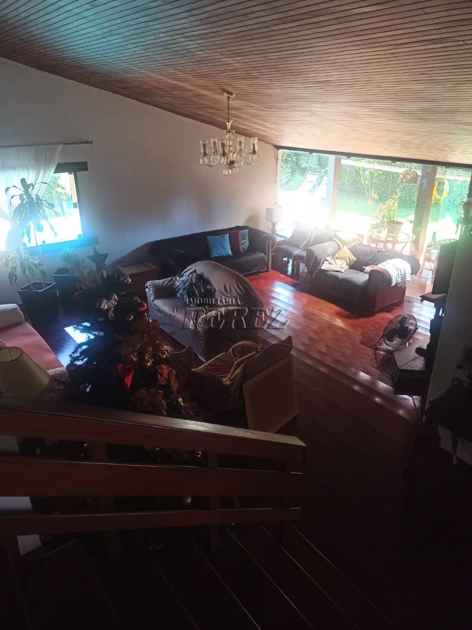 Sobrado à venda de Alto Padrão com 2 Suítes, Lareira e Área de Lazer com Piscina - Foto 4