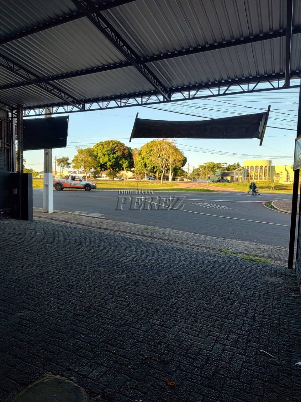 Salão Comercial para alugar na Av. Saul Elkind - Londrina - Foto 2
