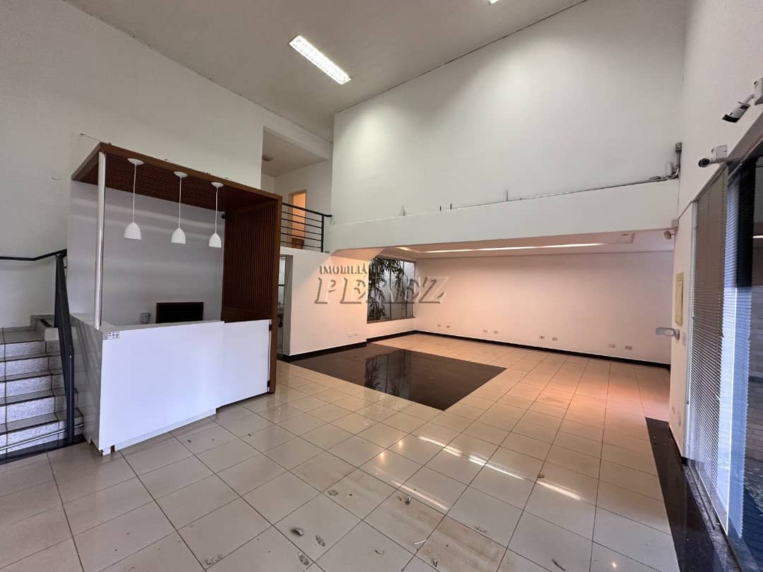 Imóvel Comercial para Alugar - Avenida Rio de Janeiro, Coração de Londrina - Foto 1