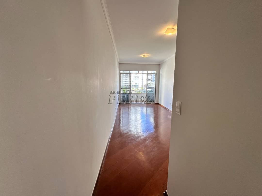 Apartamento para alugar no Edifício Costa Esmeralda na Gleba Palhano, região sul de Londrina - Foto 2