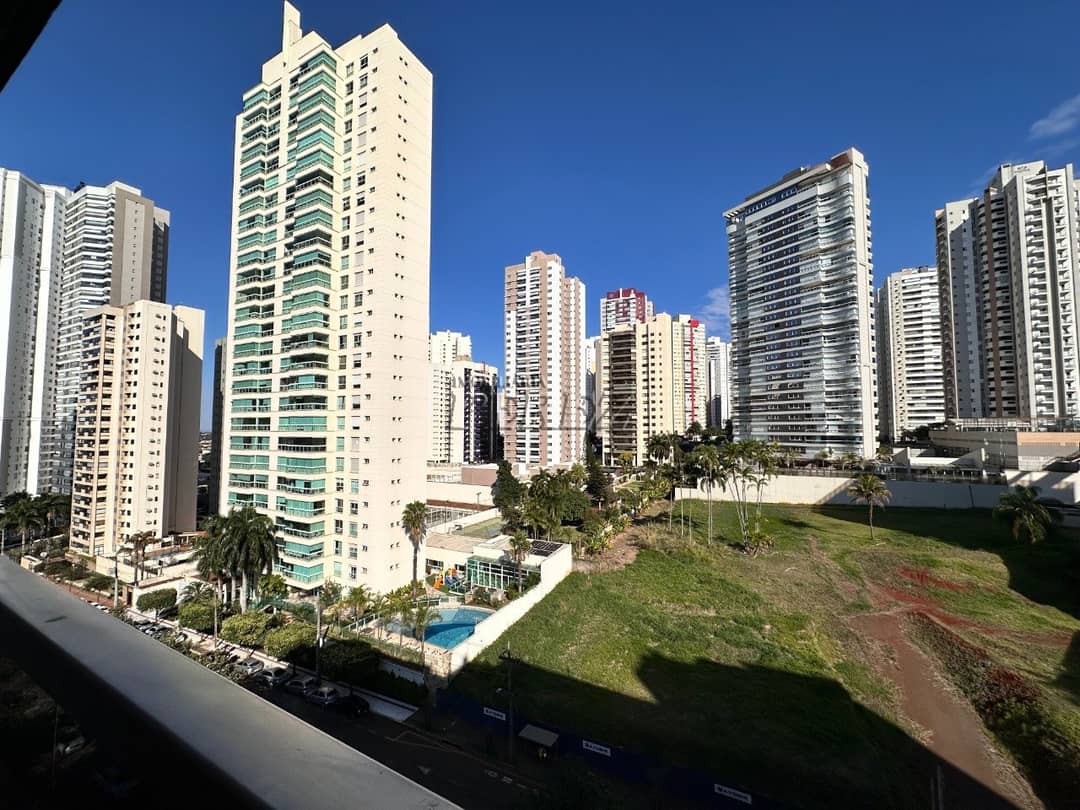 Apartamento para alugar no Edifício Costa Esmeralda na Gleba Palhano, região sul de Londrina - Foto 4