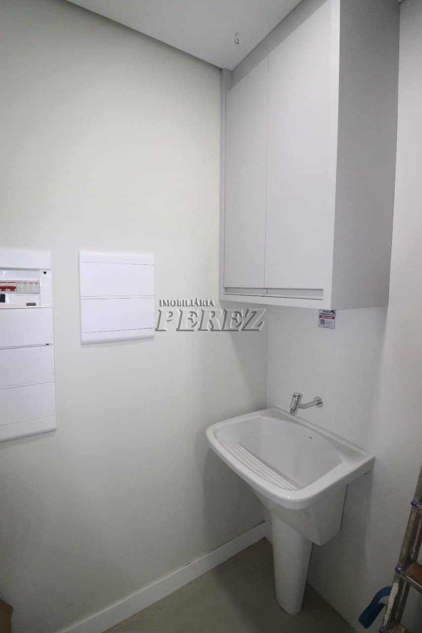 Apartamento para alugar no Odyssey na região central de Londrina - Foto 3