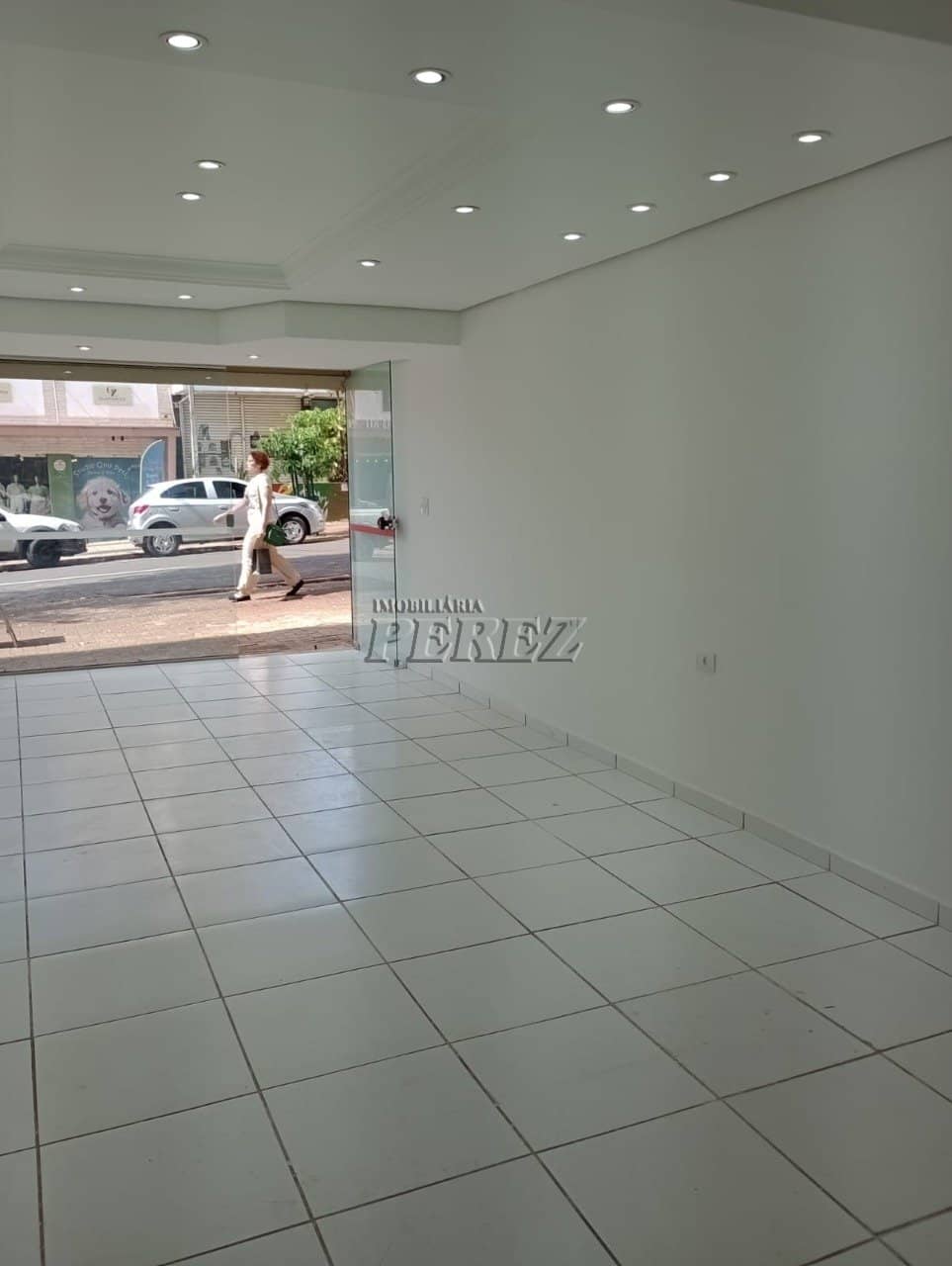Sala para alugar no centro de Londrina - Rua Pio XII - Foto 2