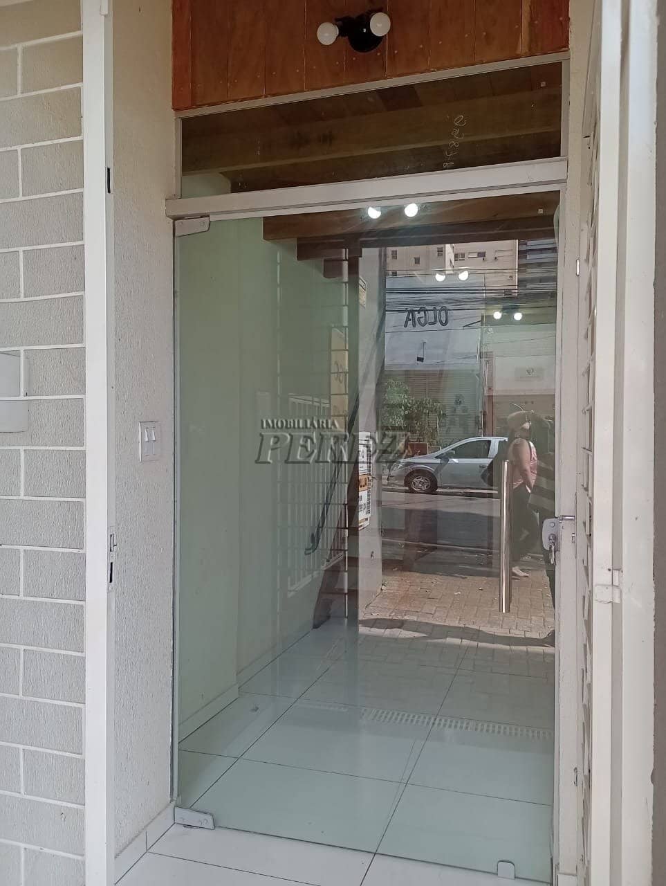 Sala Comercial para alugar na Rua Pio XII no centro de Londrina - Foto 1