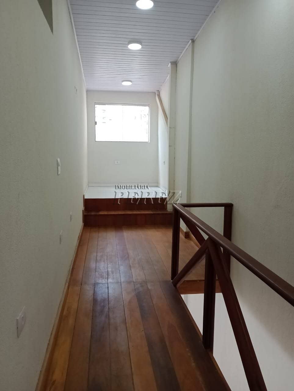 Sala Comercial para alugar na Rua Pio XII no centro de Londrina - Foto 4
