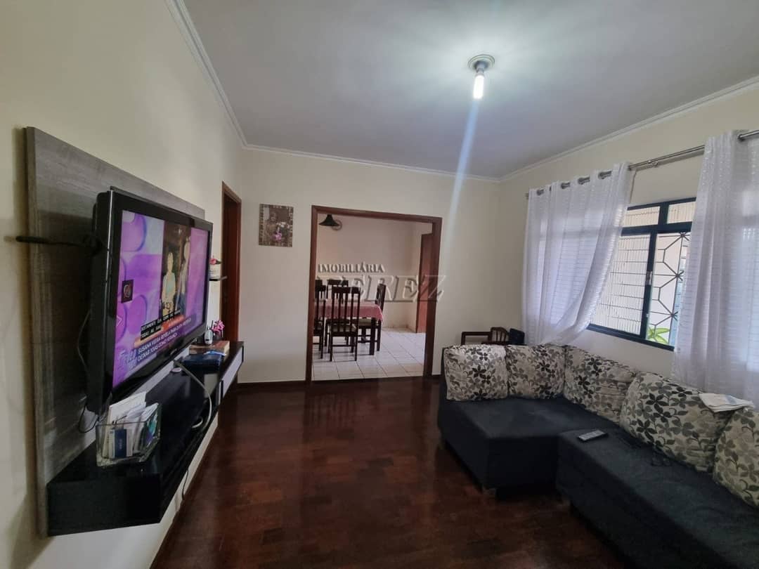 Casa à venda. Ampla na Região Central de Londrina - Espaço, Conforto e Localização Privilegiada! - Foto 1
