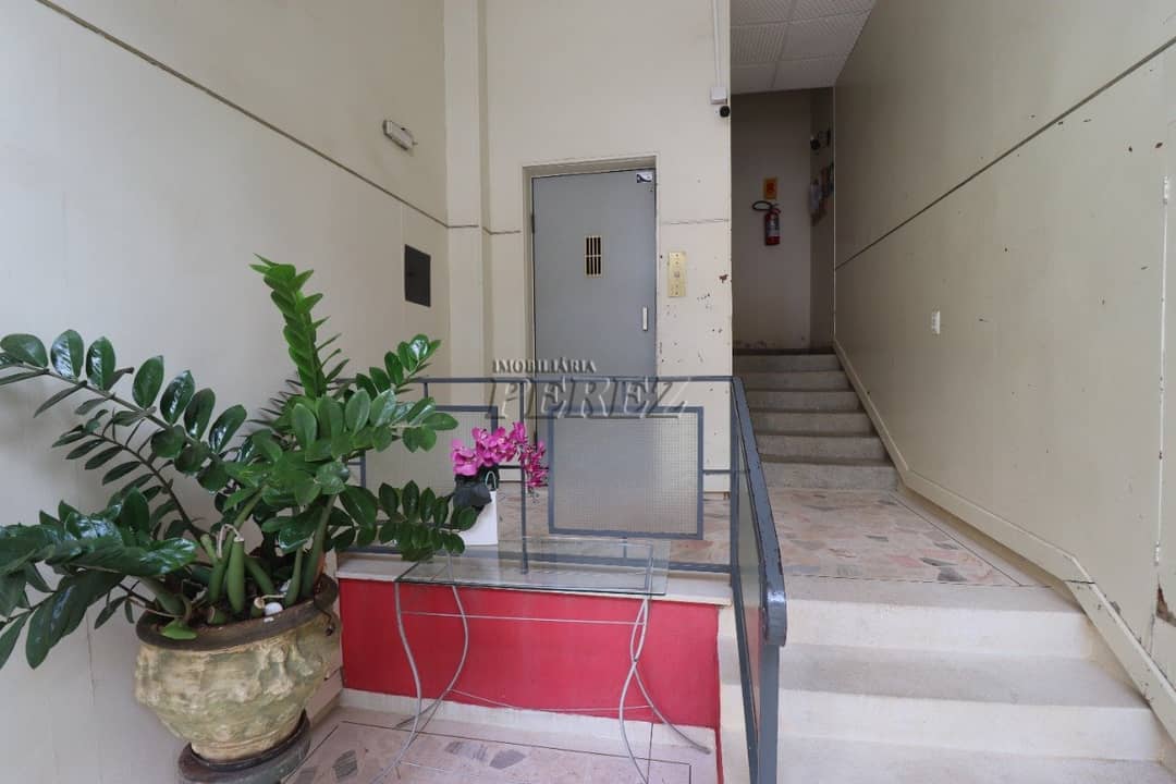 Apartamento para alugar na Rua Sergipe, no centro de Londrina - Edifício Maria José - Foto 1