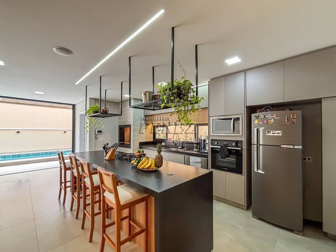 Sobrado à venda na região sul de Londrina - Pronto para morar - Foto 2