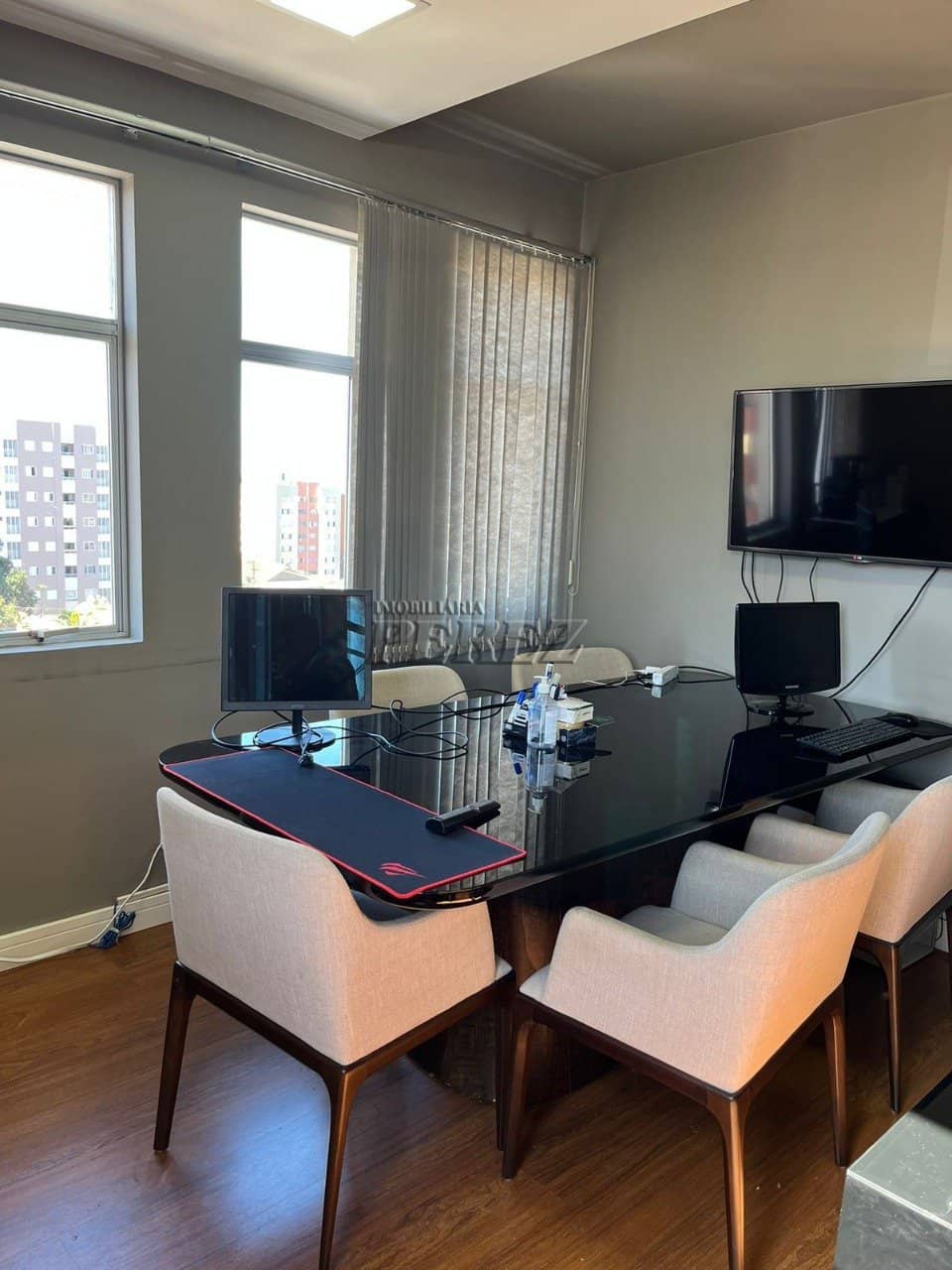 Sala comercial à venda no Edifício Ângelo Meranca na região central de Londrina - Foto 3