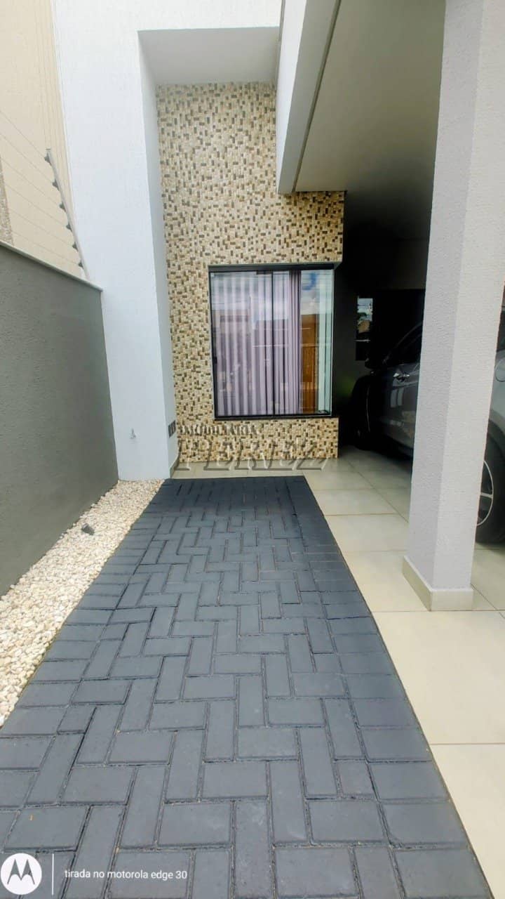 Casa assobradada no Jardim Colúmbia na região oeste de Londrina - Foto 3