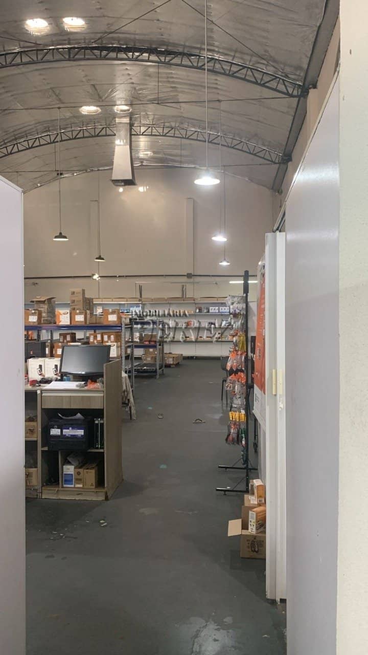 Galpão à venda na Rua Bahia, centro de Londrina - Foto 3