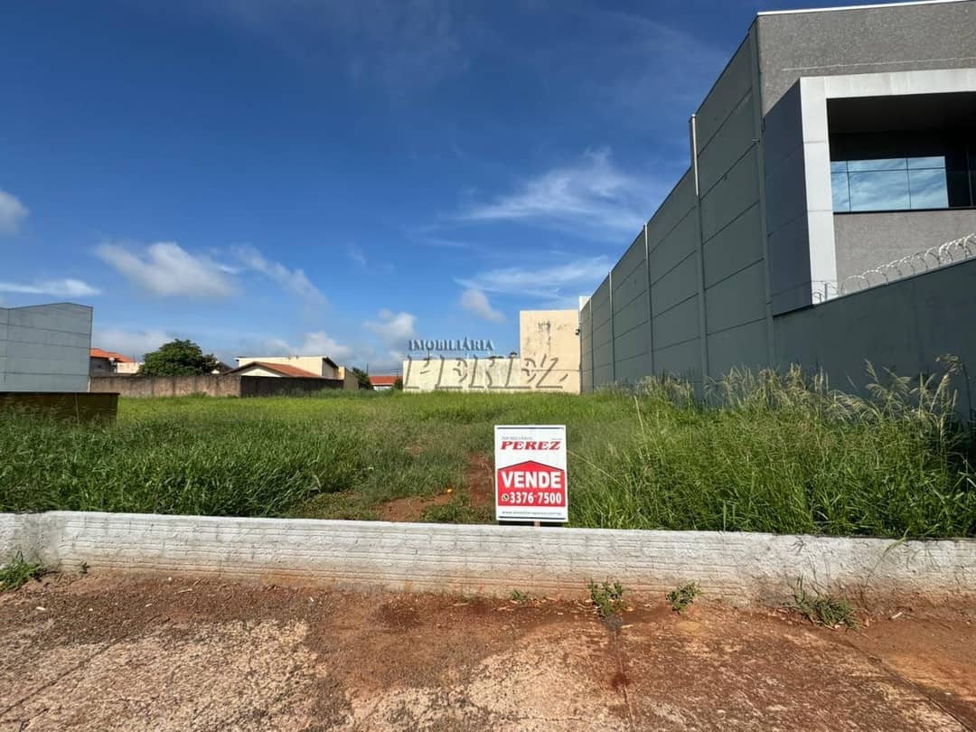 Terreno à venda no Colúmbia na região oeste de Londrina - Rua Vinicius de Moraes - Foto 0