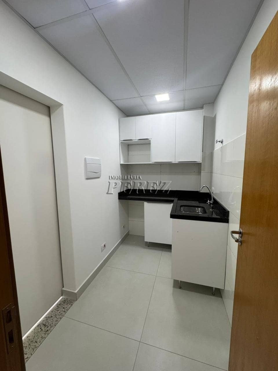 Sala para alugar no centro de Londrina, na Rua Alagoas. - Foto 4