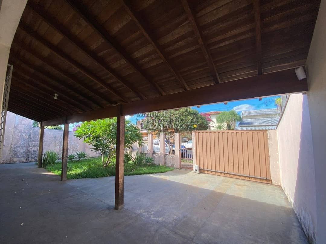 Casa para alugar no Jardim Lolata na região leste de Londrina - Foto 1