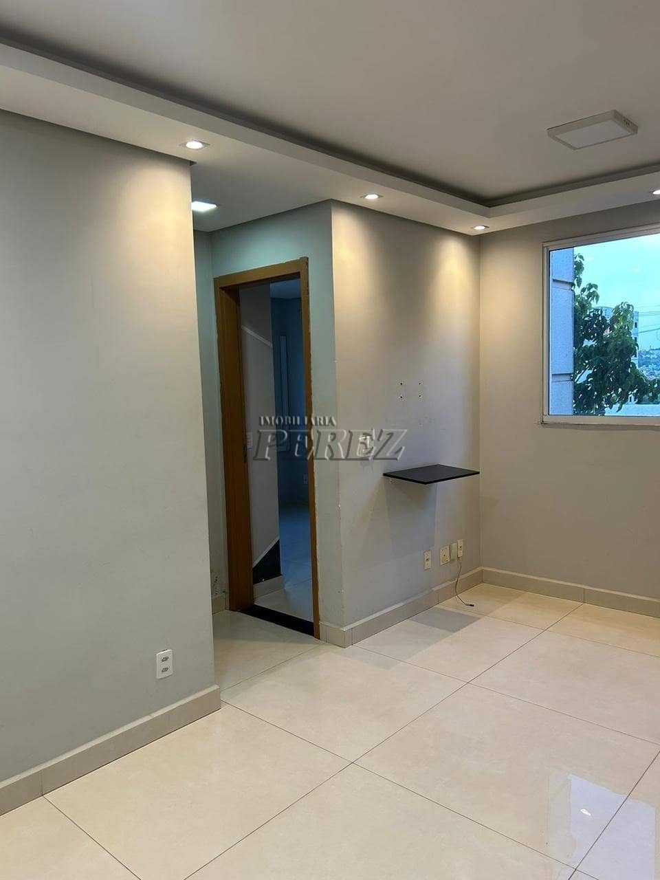 Apartamento à venda no Condomínio Spazio Lyon na região norte de Londrina - Foto 1
