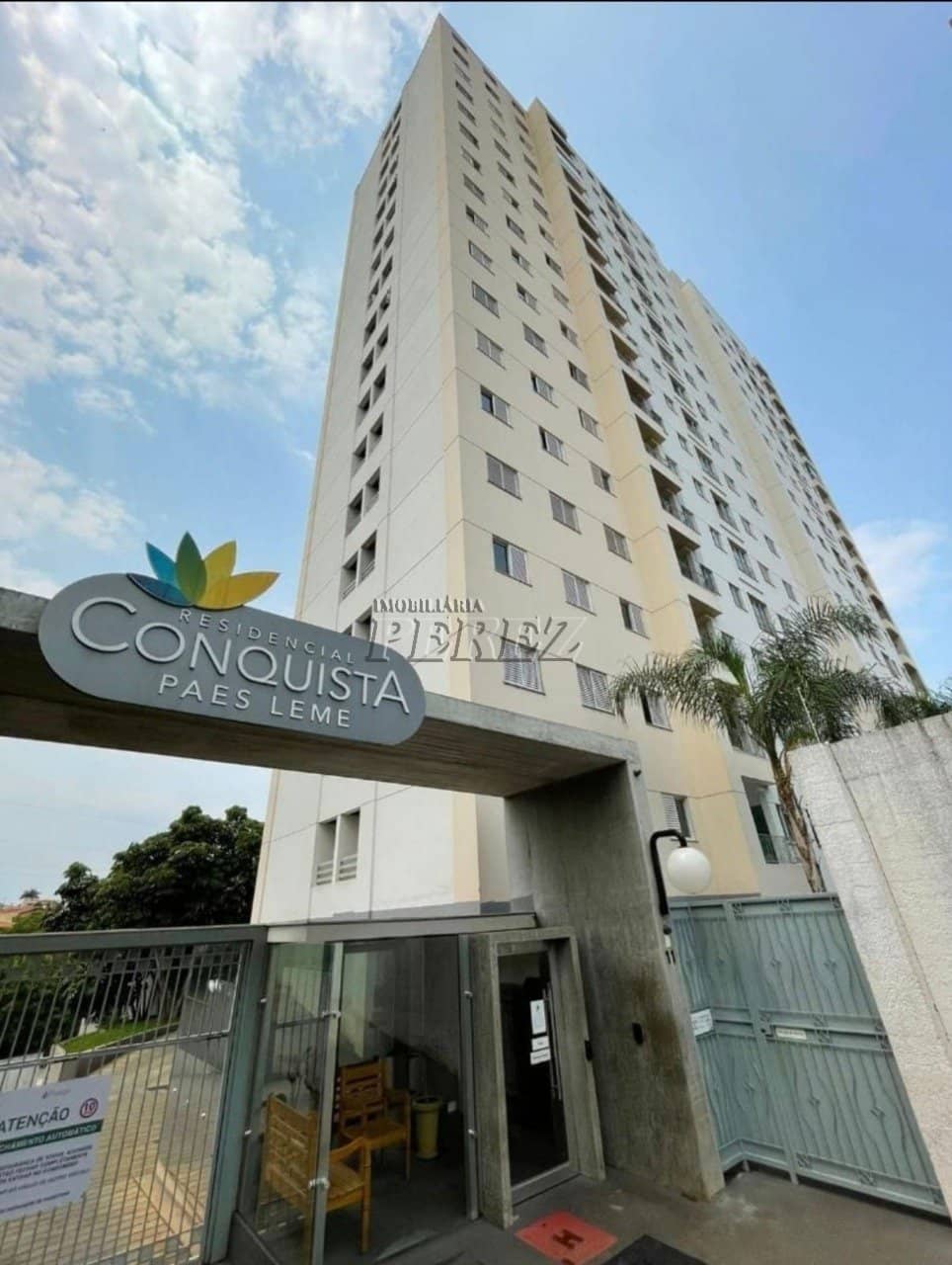 Apartamento à venda no Residencial Conquista Paes Leme na região central de Londrina - Foto 0