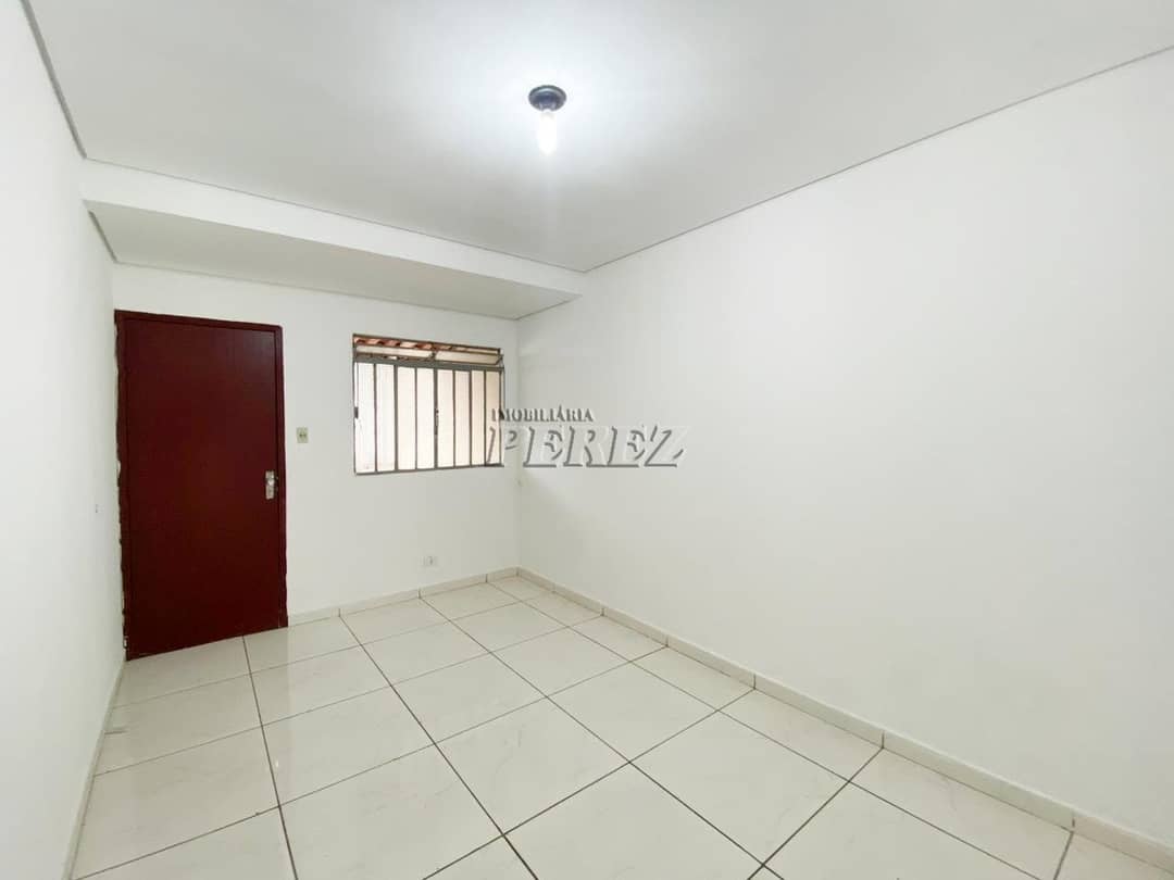 Casa, de 2 quartos, 50 m² para alugar no Guanabara - Londrina/PR - Foto 3