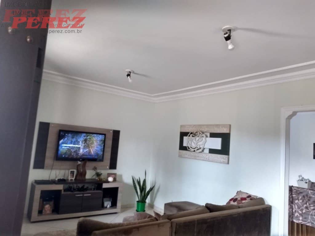 Casa, de 3 quartos, 155 m² à venda no Loris Sahyun - Londrina/PR - Foto 3
