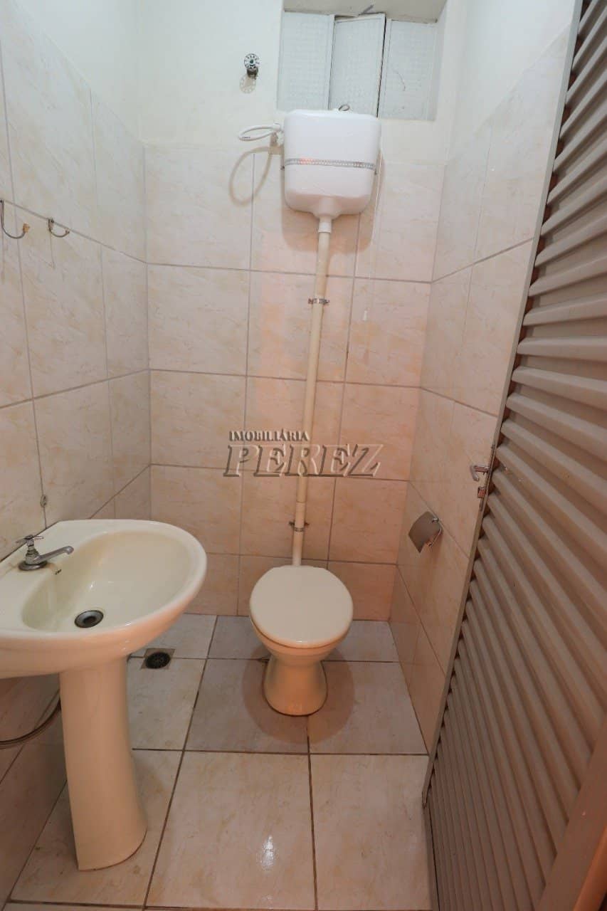 Imóvel comercial para alugar na Av das Laranjeiras, região leste de Londrina - Foto 4