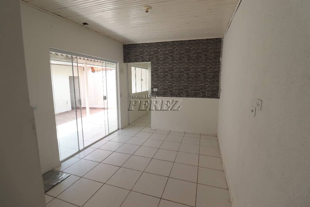 Casa, de 1 quarto para alugar no Cafezal 1 - Londrina/PR - Foto 1