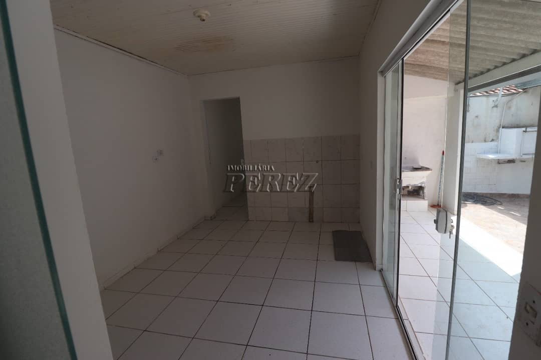 Casa, de 1 quarto para alugar no Cafezal 1 - Londrina/PR - Foto 3