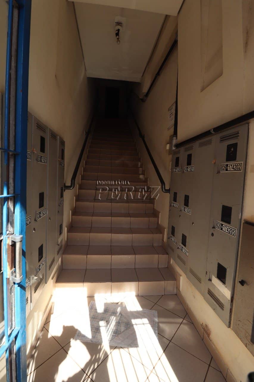 Apartamento, de 3 quartos, 90 m² para alugar no Centro - Londrina/PR - Foto 1