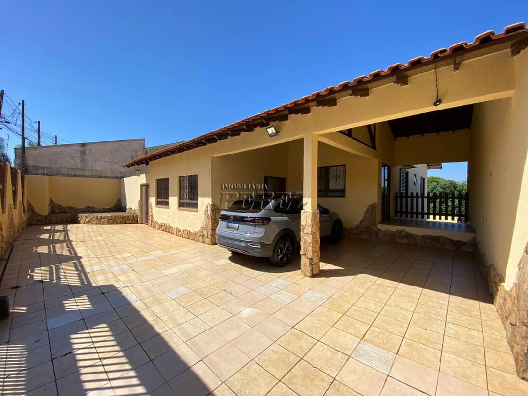 Casa, de 4 quartos, 325.26 m² para alugar no Monte Carlo - Londrina/PR - Foto 0