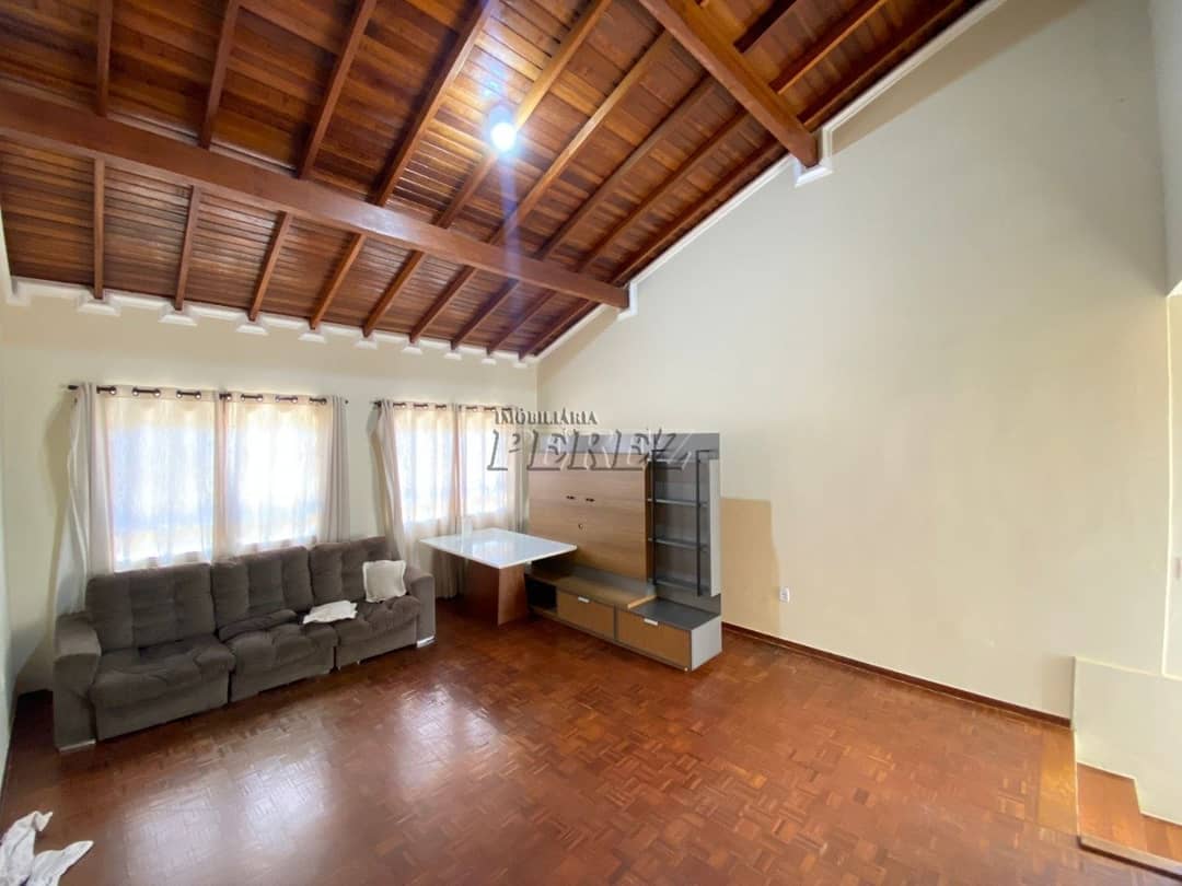 Casa, de 4 quartos, 325.26 m² para alugar no Monte Carlo - Londrina/PR - Foto 2