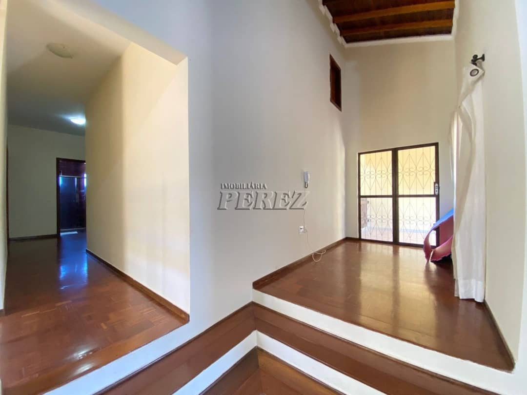 Casa, de 4 quartos, 325.26 m² para alugar no Monte Carlo - Londrina/PR - Foto 4