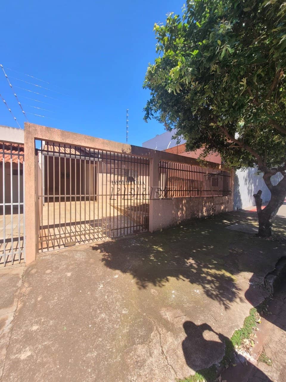 Casa, de 3 quartos à venda no Coliseu - Londrina/PR - Foto 0