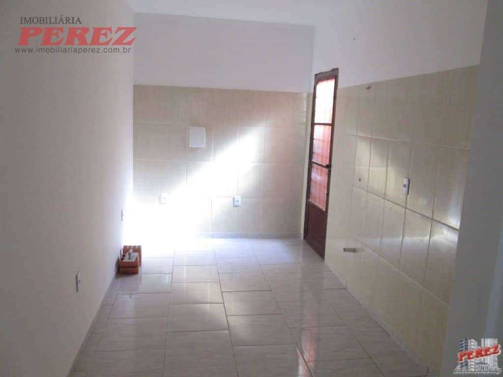 A Imobiliária Perez oferece a você mais uma ótima oportunidade de sobreloa para locação em Londrina. - Foto 2