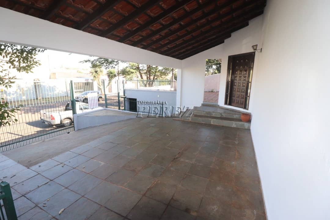 Casa, de 3 quartos para alugar no Coroados - Londrina/PR - Foto 1