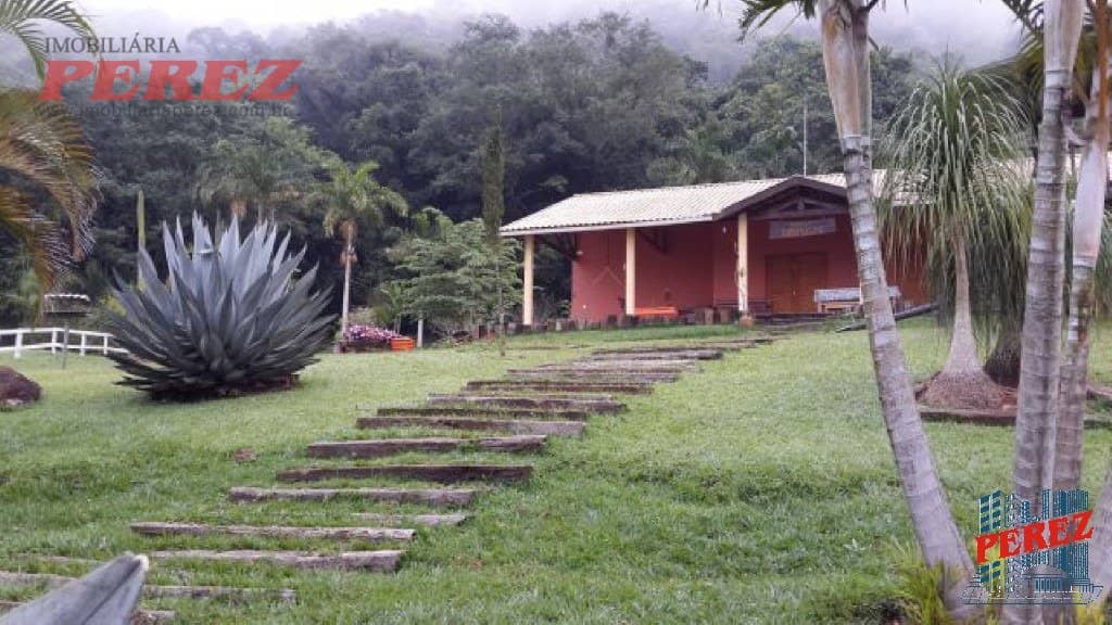 Imóveis Rurais no Condominio Vale Do Tibagi, de 3 quartos, 28000 m² à venda no Vale Do Tibagi - Londrina/PR - Foto 0