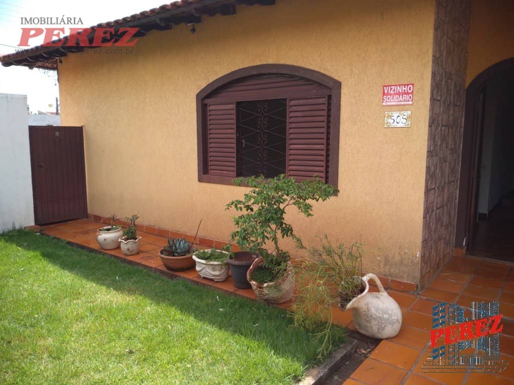 Casa, de 3 quartos, 193.1 m² à venda no Centro - Londrina/PR - Foto 1