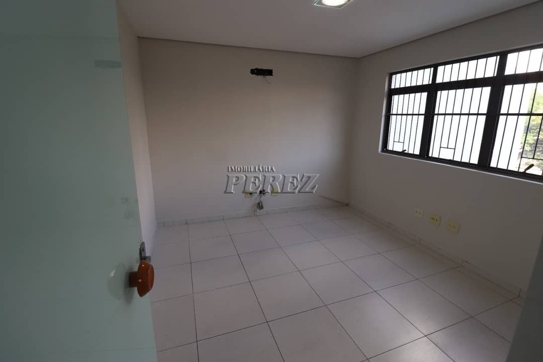 Sala comercial para alugar na Av Duque de Caxias em Londrina. - Foto 4