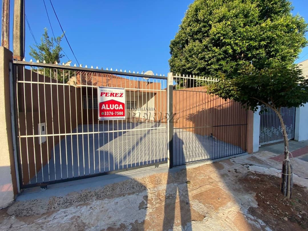 Casa, de 3 quartos para alugar no Vila Goes - Londrina/PR - Foto 0