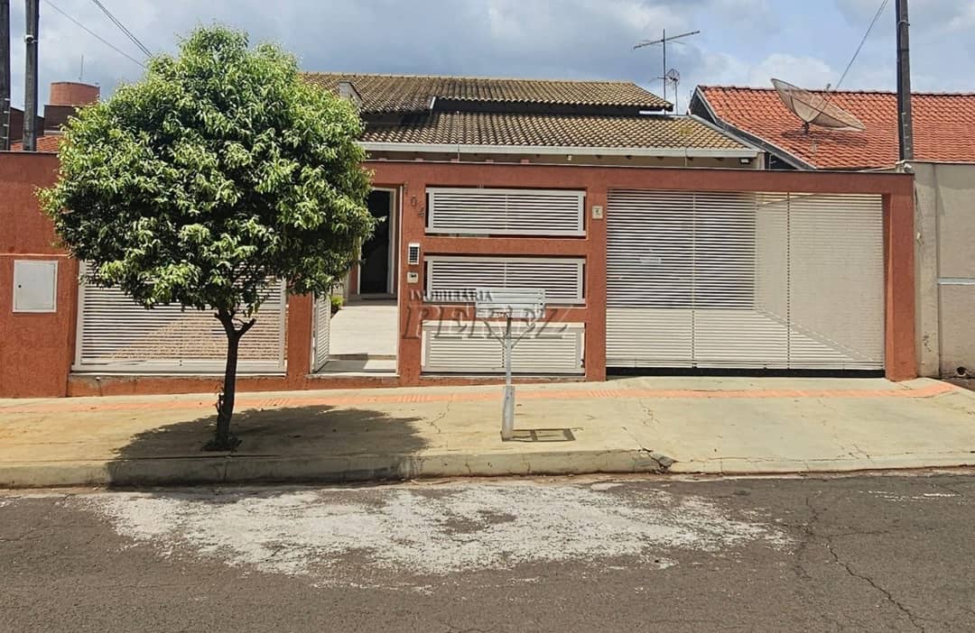 Casa, de 4 quartos à venda no Pacaembu - Londrina/PR - Foto 1