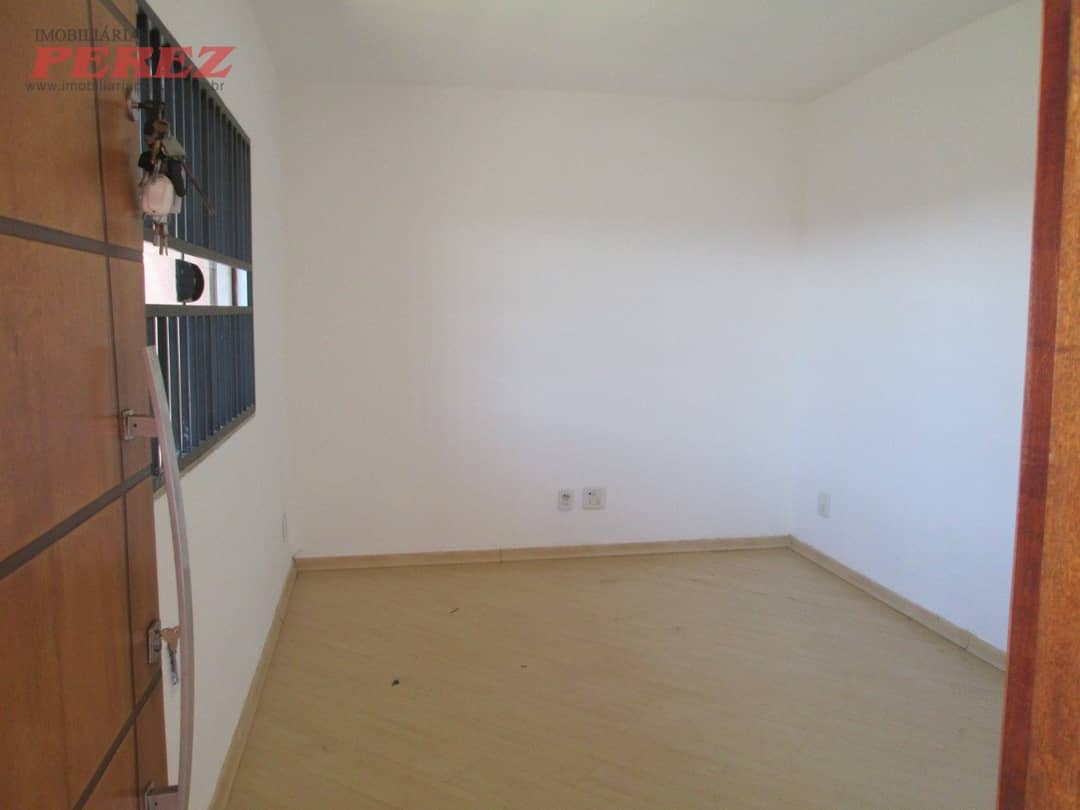Casa, de 3 quartos, 152 m² à venda no Pacaembu - Londrina/PR - Foto 1