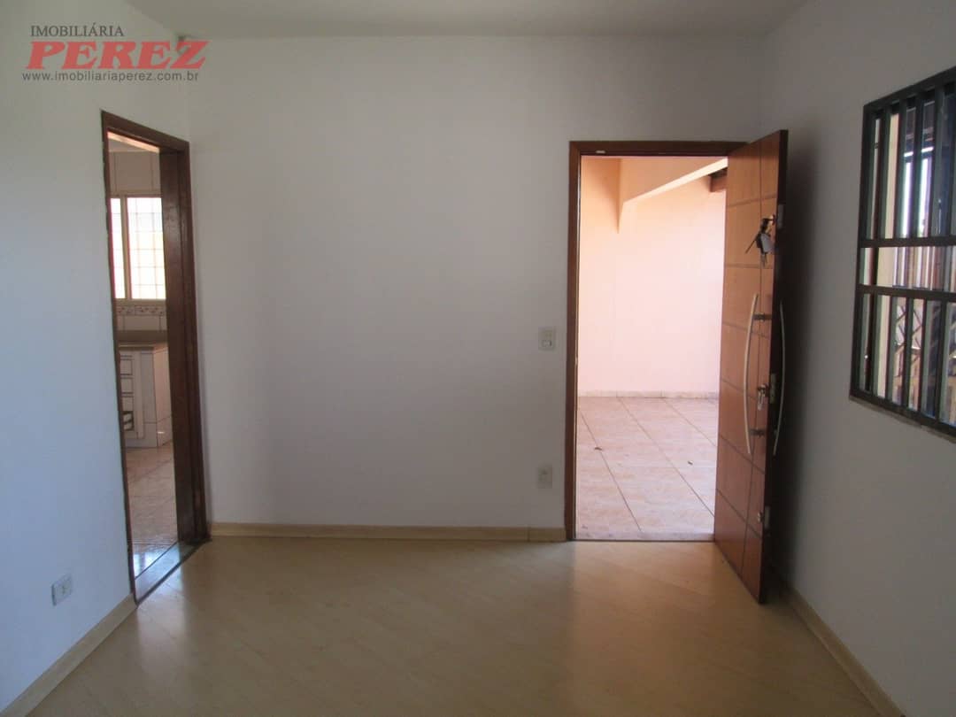Casa, de 3 quartos, 152 m² à venda no Pacaembu - Londrina/PR - Foto 2