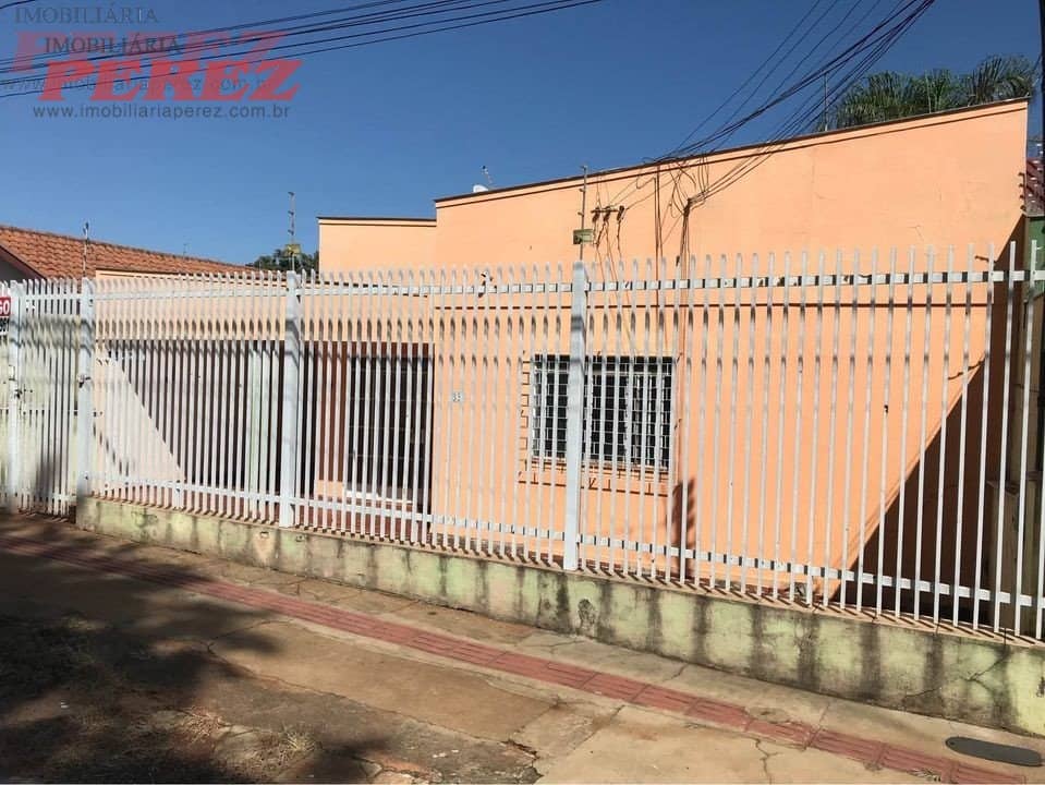 Casa comercial, de 3 quartos, 187.95 m² à venda no Bancarios - Londrina/PR - Foto 1