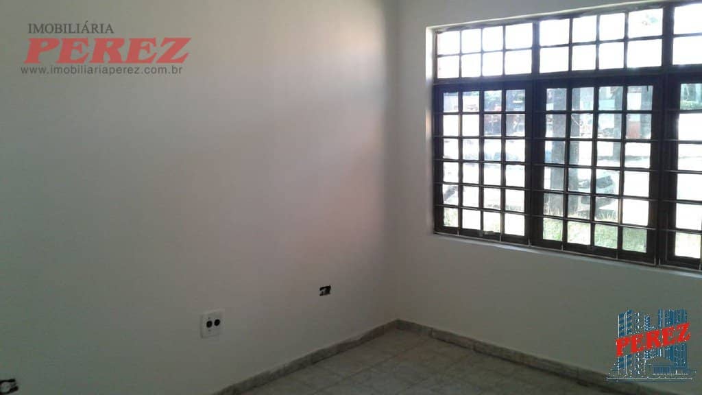 Galpão, 439.8 m² para alugar no Alcantara - Londrina/PR - Foto 4