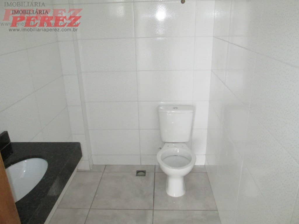 Sala comercial para alugar na Rua Rolandia, região oeste de Londrina - Foto 2