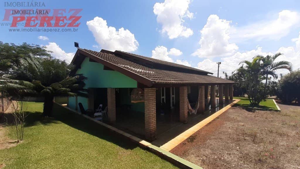 Imóveis Rurais, de 3 quartos, 180 m² à venda no Espirito Santo - Londrina/PR - Foto 1