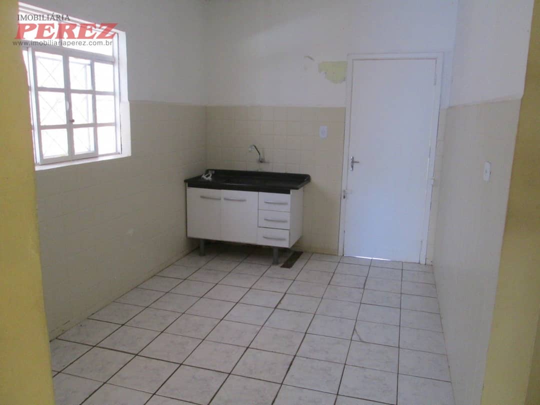 Casa à venda ampla com 3 dormitórios e quintal espaçoso em Londrina! - Foto 3