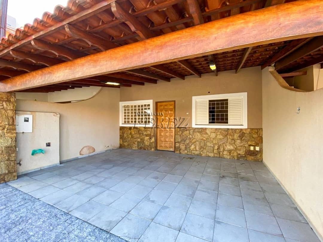 Casa  no Osamu Takeda, de 2 quartos, 54.76 m² à venda no Conjunto Habitacional Santiago Ii - Londrina/PR - Foto 0