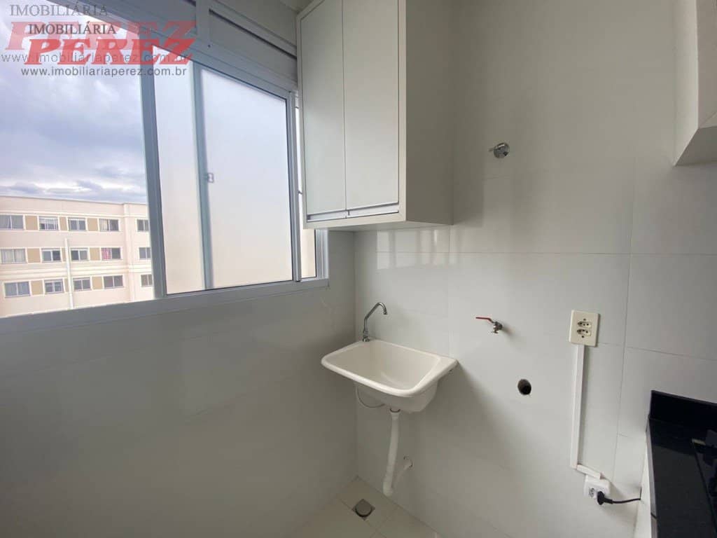 Apartamento no Spazio Lyon, de 2 quartos, 48 m² à venda no Conjunto Habitacional Doutor Farid Libos - Londrina/PR - Foto 4