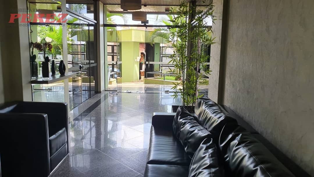 Apartamento no Edifício Floresta Negra, de 3 quartos, 128.5 m² à venda no Centro - Londrina/PR - Foto 2