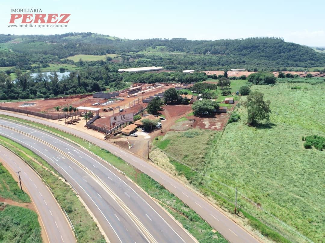 Imóveis Rurais, de 4 quartos, 700 m² à venda no Jardim Das Palmeiras - Londrina/PR - Foto 3