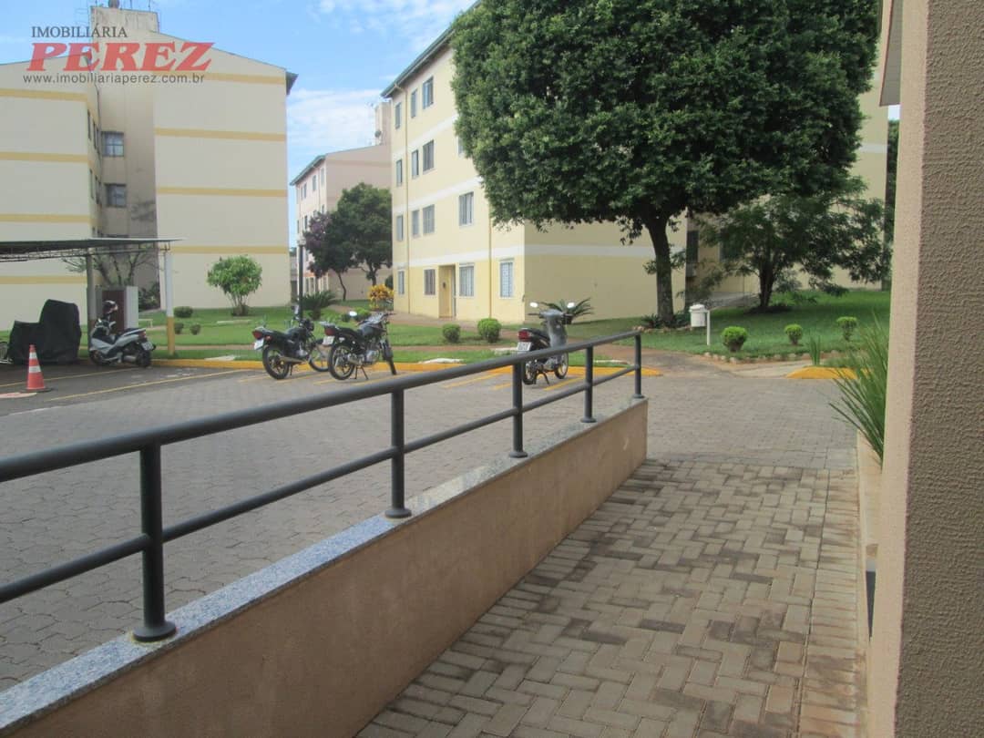 Apartamento no Interlagos, de 3 quartos, 62.82 m² à venda no Panorama - Londrina/PR - Foto 2