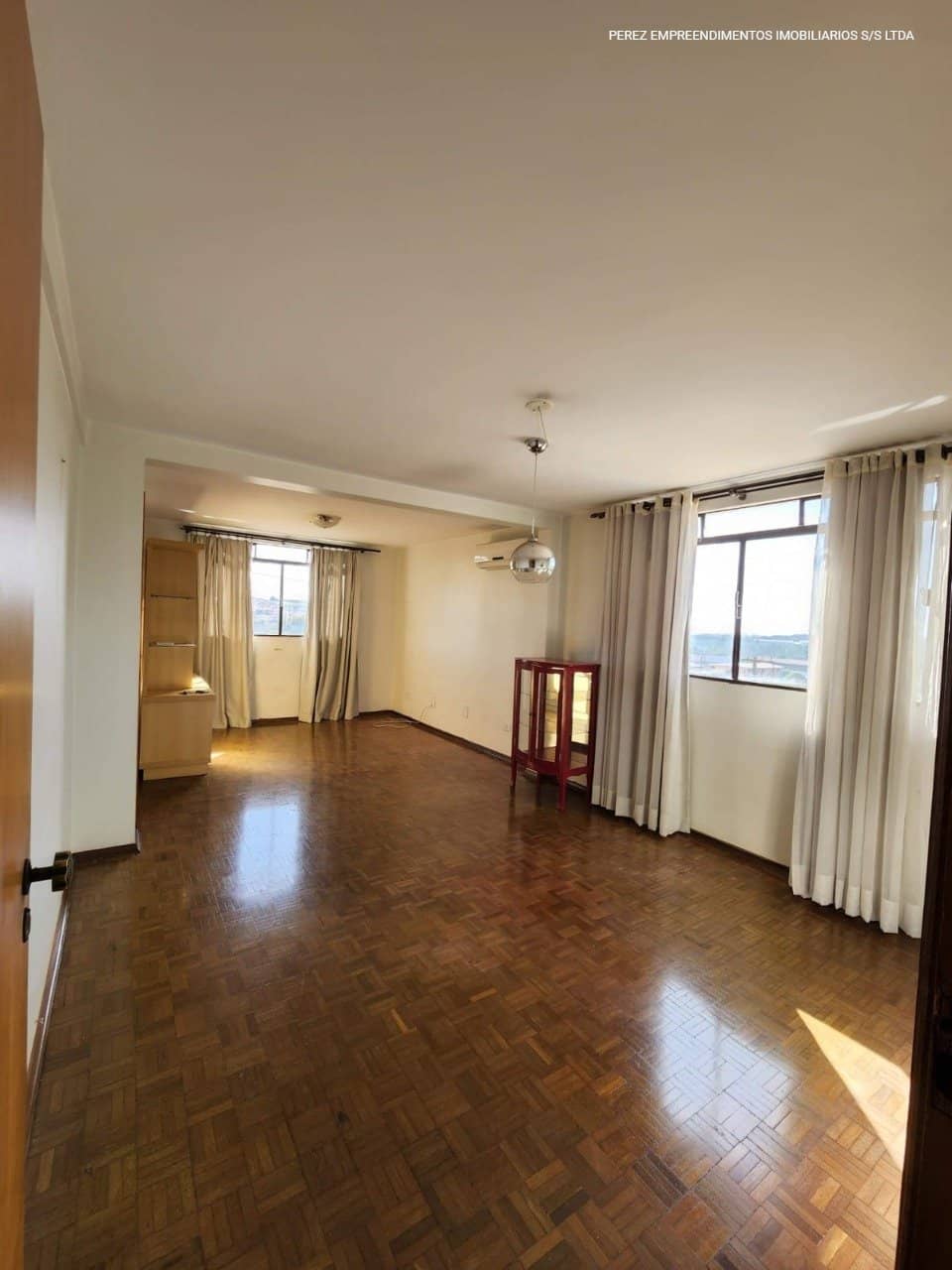 Apartamento no Edifício Nádia, de 3 quartos, 153.51 m² à venda no Vila Recreio - Londrina/PR - Foto 2